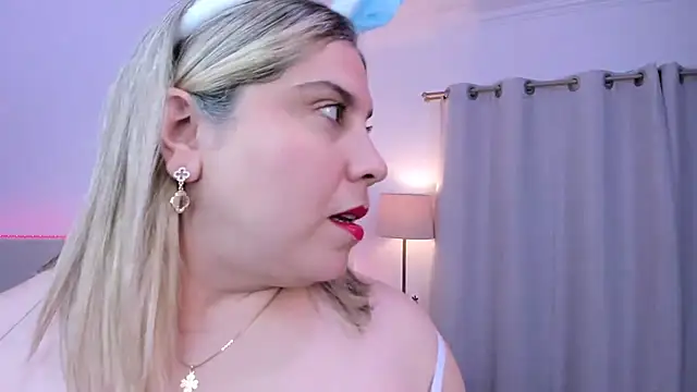 MissMaria online show from April 5, 2026, 4:20 am