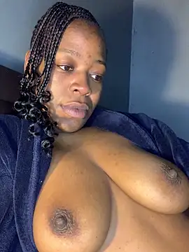 amarrabrown2024 online show from May 6, 2026, 1:05 pm