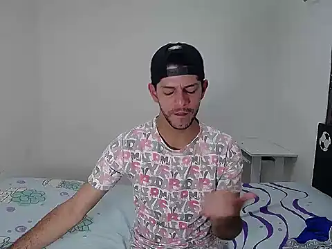 dirty boy horny online show from November 24, 2025, 9:58 pm