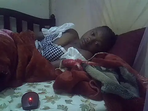 Snapshot of Amanda255 chatting on September 15, 2025, 4:01 am Amanda255 online show from September 15, 2025, 4:01 am