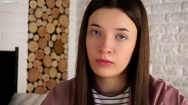 LowOncoming online show from September 9, 2025, 1:27 am