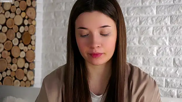 LowOncoming online show from October 4, 2025, 1:36 am