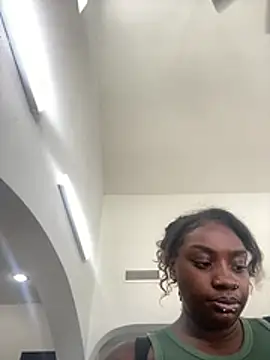 LillShayy online show from June 11, 2026, 6:39 pm