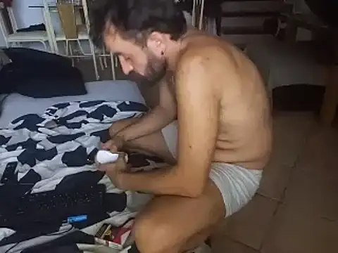 FJcouple online show from October 6, 2025, 7:22 pm