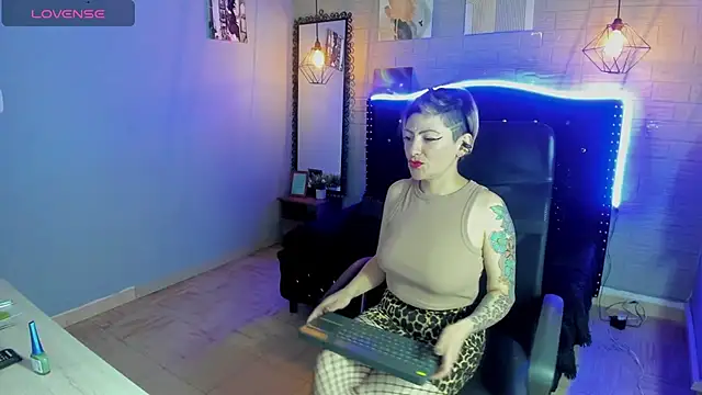 Maria fernandaxxx  online show from December 26, 2024, 1:51 am