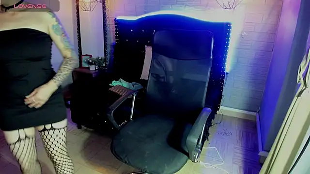 Maria fernandaxxx  online show from January 15, 2025, 9:20 pm