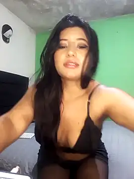 Snapshot of yuliparis chatting on September 30, 2025, 7:02 am yuliparis online show from September 30, 2025, 7:02 am