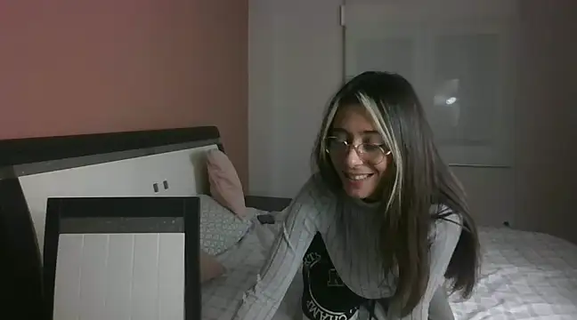 Snapshot of SOFIASWEETSECRETT chatting on December 29, 2024, 6:27 pm SOFIASWEETSECRETT online show from December 29, 2024, 6:27 pm