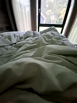 royisnice2 online show from September 29, 2025, 6:29 am