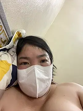 Hachi Sweetbabie  online show from February 14, 2026, 2:03 pm