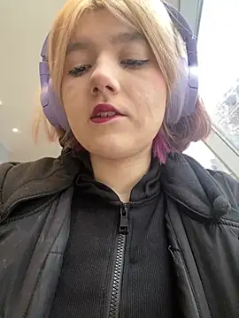 Baby  Naughty online show from January 13, 2025, 9:08 am