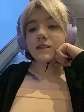 Baby  Naughty online show from January 29, 2025, 2:10 pm