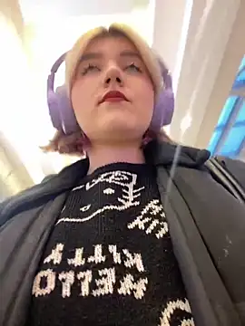 Baby  Naughty online show from February 11, 2025, 2:13 pm