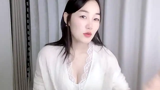 cloud8822 online show from September 27, 2025, 2:33 pm