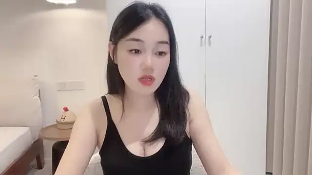 Snapshot of cloud8822 chatting on July 1, 2026, 1:45 pm cloud8822 online show from July 1, 2026, 1:45 pm
