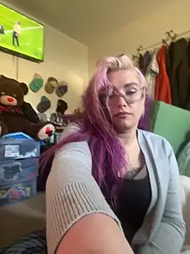 Lalalynn online show from December 2, 2025, 7:09 pm