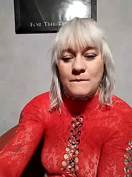 poussichienne online show from January 18, 2026, 8:29 am