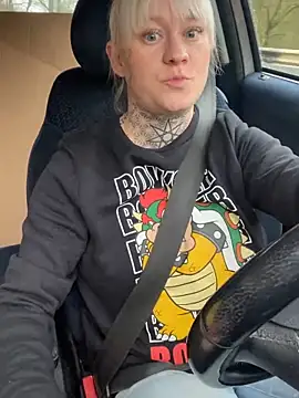 poussichienne online show from February 24, 2026, 11:19 am