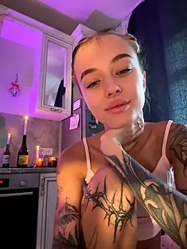 Snapshot of enjoy_my_beauty chatting on September 22, 2025, 6:04 am enjoy my beauty online show from September 22, 2025, 6:04 am