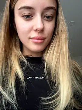 enjoy my beauty online show from November 25, 2025, 6:46 am