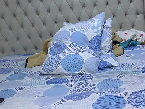 Curvy matilda online show from February 6, 2026, 5:01 am