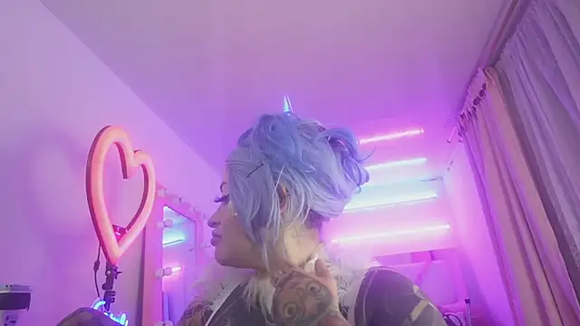 Snapshot of angelacianuro_ chatting on March 6, 2025, 7:14 am angelacianuro  online show from March 6, 2025, 7:14 am