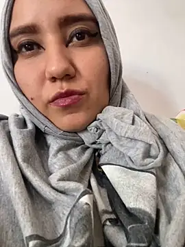 hannahayat online show from December 7, 2024, 8:27 pm