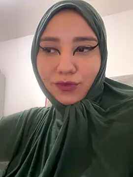 hannahayat online show from November 28, 2025, 2:31 pm