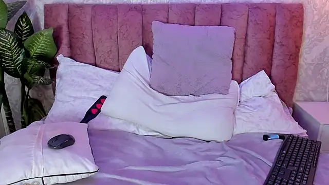 tiffany becker online show from January 21, 2025, 2:00 am