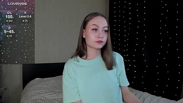 Snapshot of SonyaSlum chatting on December 29, 2024, 11:18 am SonyaSlum online show from December 29, 2024, 11:18 am