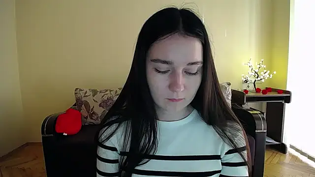 Pretty shy online show from May 14, 2026, 8:43 am