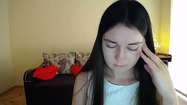 Snapshot of Pretty_shy chatting on July 15, 2026, 9:14 am Pretty shy online show from July 15, 2026, 9:14 am