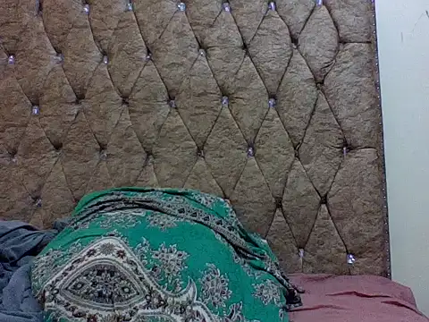 zoey10 online show from March 8, 2026, 7:45 am