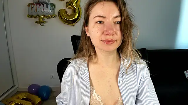 Snapshot of Mia_Tasty chatting on April 11, 2026, 6:40 am Mia Tasty online show from April 11, 2026, 6:40 am