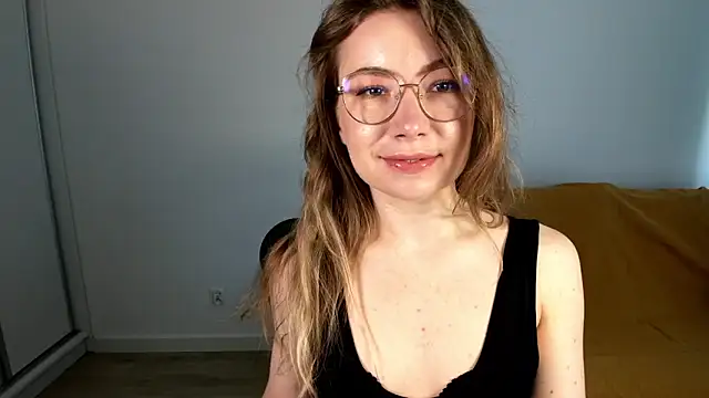 Snapshot of Mia_Tasty chatting on May 3, 2026, 1:39 pm Mia Tasty online show from May 3, 2026, 1:39 pm
