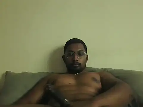 Snapshot of chennaibull101 chatting on May 27, 2026, 6:10 am chennaibull101 online show from May 27, 2026, 6:10 am