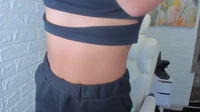 ImCrazzy online show from February 19, 2025, 1:39 pm