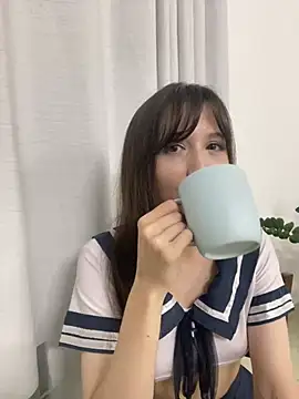 Snapshot of ashy_7999 chatting on February 17, 2025, 4:26 pm ashy 7999 online show from February 17, 2025, 4:26 pm