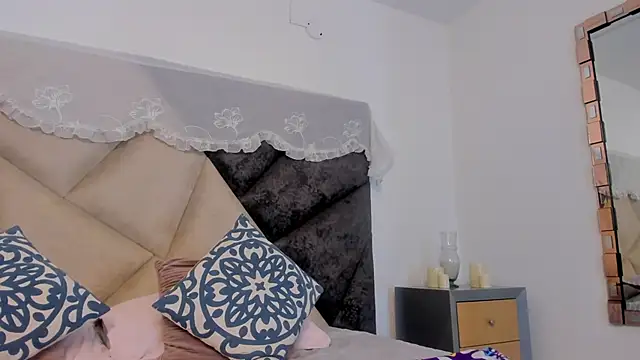 BonnieCute  online show from October 28, 2025, 12:25 am