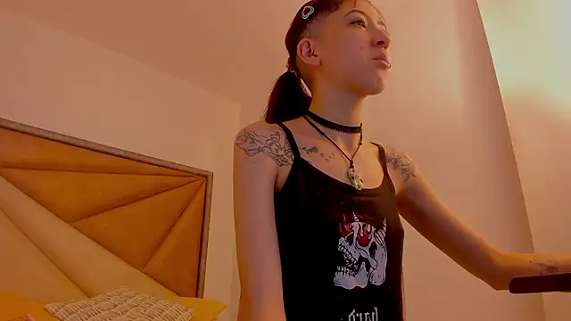 BonnieCute  online show from February 12, 2026, 11:55 pm