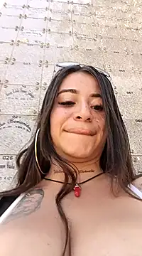 Alona Evans online show from January 15, 2025, 3:29 pm