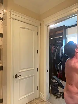 sluttydylan online show from December 4, 2025, 5:43 pm