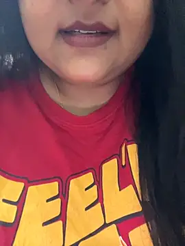 smile pretty online show from November 20, 2025, 6:29 pm