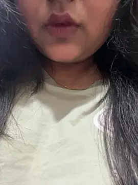 smile pretty online show from March 23, 2026, 5:39 pm