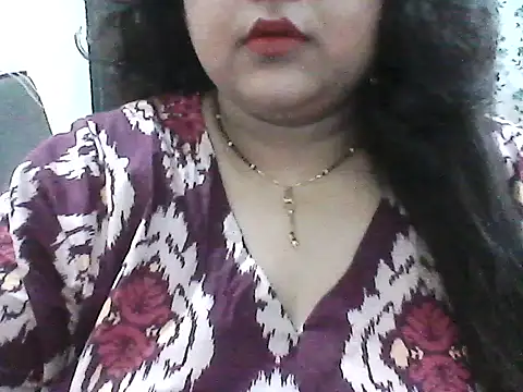 Snapshot of smile_pretty chatting on June 15, 2026, 5:59 pm smile pretty online show from June 15, 2026, 5:59 pm
