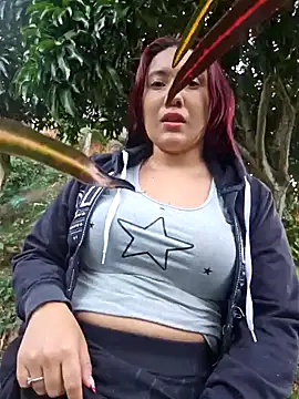 Snapshot of Blushing_Katy chatting on December 11, 2024, 11:19 am Blushing Katy online show from December 11, 2024, 11:19 am