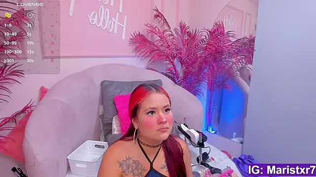 Snapshot of Maristxxr chatting on January 28, 2025, 7:32 pm Maristxxr online show from January 28, 2025, 7:32 pm