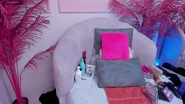 Snapshot of Maristxxr chatting on February 10, 2025, 7:38 pm Maristxxr online show from February 10, 2025, 7:38 pm