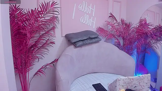 Snapshot of Maristxxr chatting on February 12, 2025, 7:35 pm Maristxxr online show from February 12, 2025, 7:35 pm