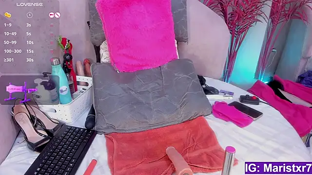 Snapshot of Maristxxr chatting on February 14, 2025, 10:36 pm Maristxxr online show from February 14, 2025, 10:36 pm